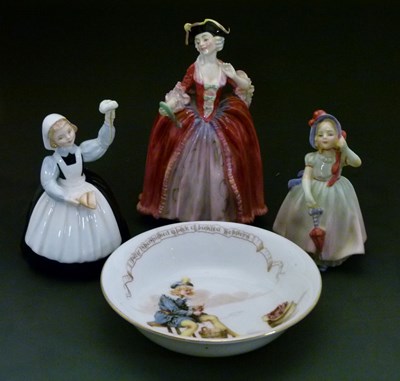 Lot 325 - Small group of Royal Doulton figures, etc