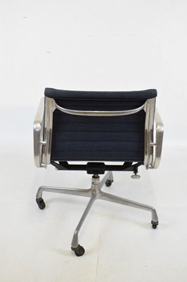 Lot 204 - Charles and Ray Eames - swivel chair