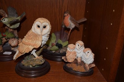 Lot 467 - Quantity of Country Artists resin bird ornaments etc