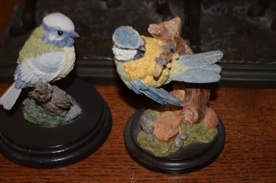 Lot 467 - Quantity of Country Artists resin bird ornaments etc