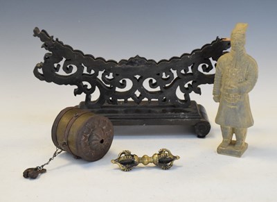 Lot 434 - Group of East Asian items