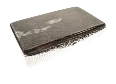 Lot 103 - Elizabeth II silver table snuff box