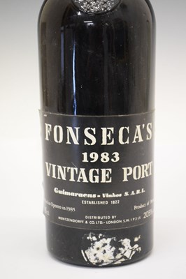 Lot 727 - Fonseca's vintage port, 1983