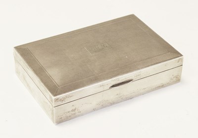 Lot 92 - Elizabeth II silver table top box