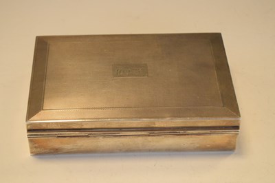 Lot 92 - Elizabeth II silver table top box