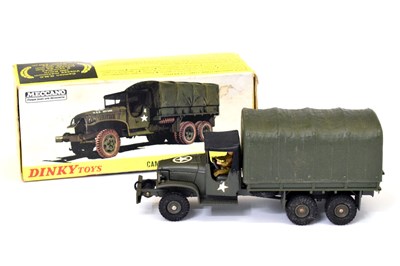 Lot 393 - French Dinky Toys - 809 'Camion G.M.C. Militaire Bache'