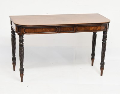 Lot 612 - 19th Century mahogany side table