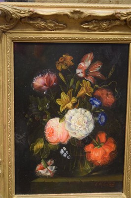 Lot 470 - Hugh M. Ewing (1869-1933) - Oil on panel - Pair of still lives of flowers