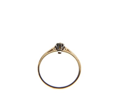 Lot 3 - 9ct gold diamond single stone ring