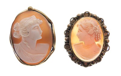 Lot 29 - Two yellow metal Cameo brooches