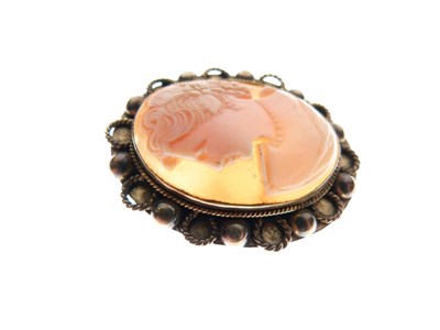 Lot 29 - Two yellow metal Cameo brooches
