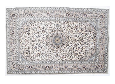 Lot 622 - Central Persian Kashan carpet