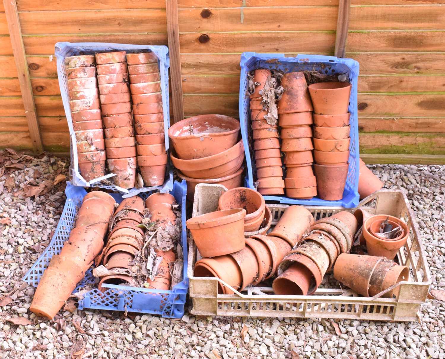 Lot 629 Quantity of terracotta flower pots