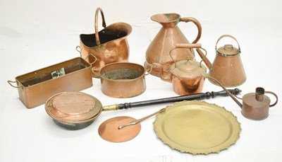 Lot 787 - Assorted copper ware