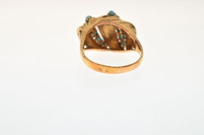 Lot 20 - Turquoise set yellow gold ring