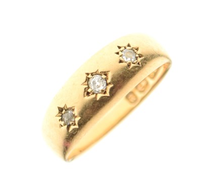 Lot 3 - Victorian 18ct gold ring, gypsy set with three old cut diamonds