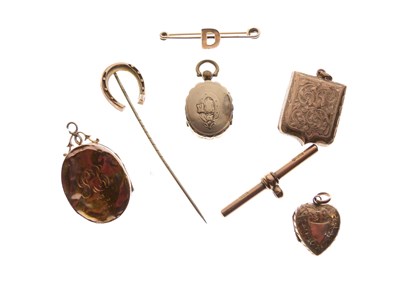 Lot 65 - Assorted gold jewellery