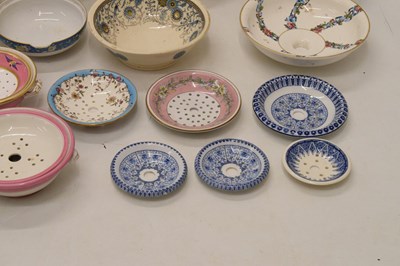 Lot 380 - Quantity of washstand ceramics (ex. Rothschild Exbury house sales)