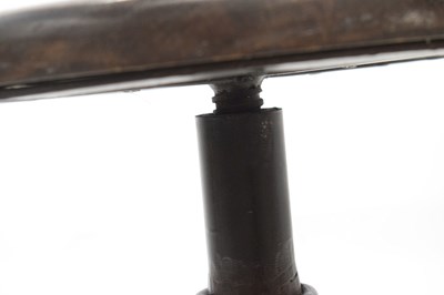 Lot 606 - Singer sewing machine stool