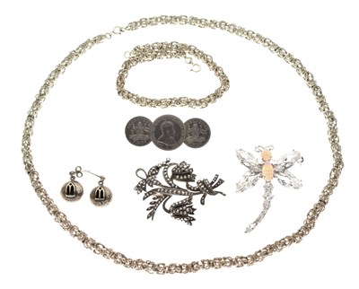 Lot 106 - Group of silver and white metal jewellery