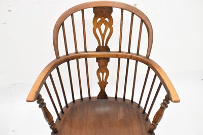 Lot 525 - Windsor chair