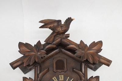 Lot 529 - 20th Century Black Forest carved cuckoo clock