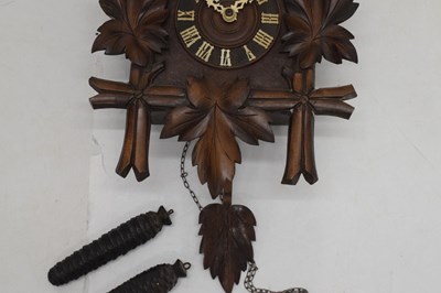 Lot 529 - 20th Century Black Forest carved cuckoo clock