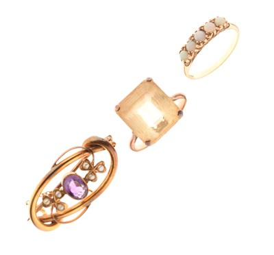 Lot 23 - Five stone opal dress ring
