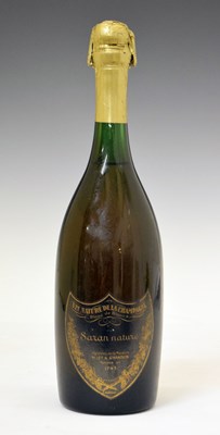 Lot 806 - Moet & Chandon Vin Nature de la Champagne Saran Nature