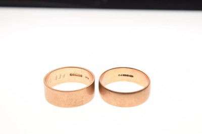 Lot 44 - Two 9ct gold wedding bands