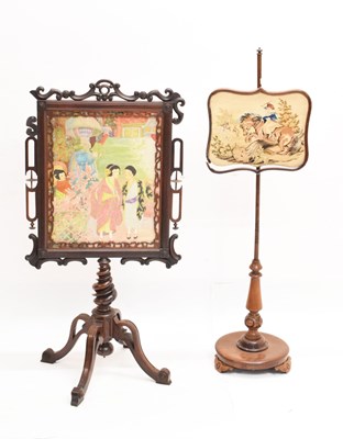 Lot 411 - Chinese-style fire screen and pole screen