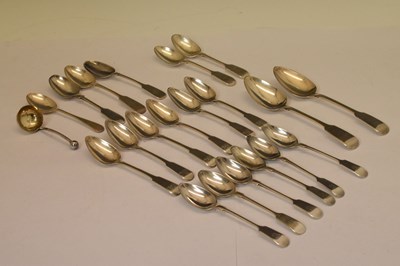 Lot 147 - Assorted silver Fiddle pattern flatware to include two dessert spoons, teaspoons, etc