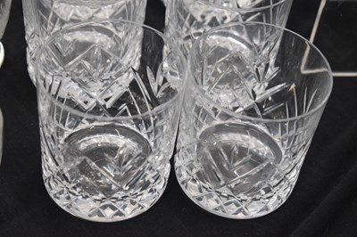 Lot 332 - Assorted cut glassware