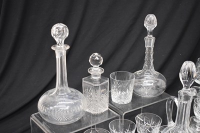 Lot 332 - Assorted cut glassware