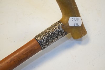 Lot 187 - Silver-mounted horn-handled walking stick