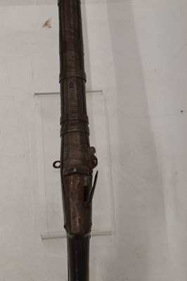 Lot 366 - 19th Century Indian matchlock long gun (Toredar)