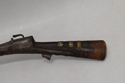 Lot 366 - 19th Century Indian matchlock long gun (Toredar)