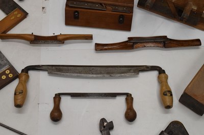 Lot 554 - Quantity of woodwork tools