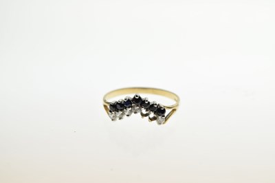 Lot 22 - Small group of 9ct gold rings