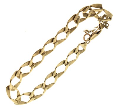 Lot 82 - 9ct gold fancy curb link bracelet