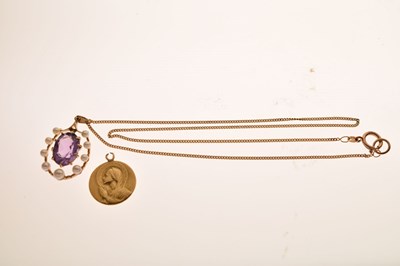 Lot 61 - 9ct gold amethyst and pearl pendant