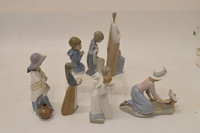 Lot 377 - Large quantity of Nao and Lladro figures