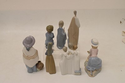 Lot 377 - Large quantity of Nao and Lladro figures