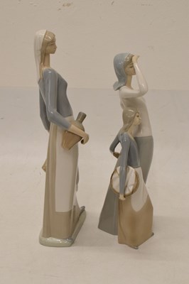 Lot 377 - Large quantity of Nao and Lladro figures