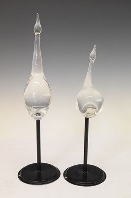 Lot 339 - Five Studio Ahus (Sweden) glass models of swans