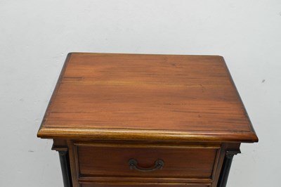 Lot 520 - Reproduction mahogany chest of seven drawers