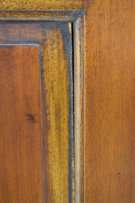 Lot 520 - Reproduction mahogany chest of seven drawers