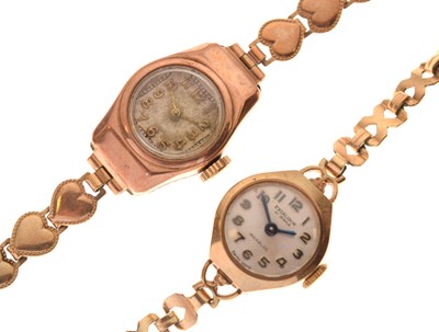 Lot 108 - Lady's vintage 9ct gold heart-link cocktail watch