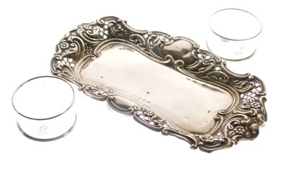 Lot 137 - Silver pin dish and a pair of silver napkin rings