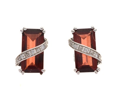 Lot 165 - Garnet and diamond ear studs